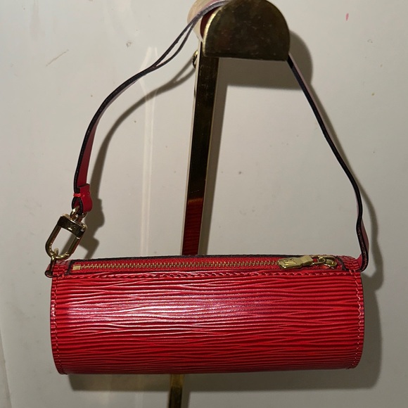 Louis Vuitton Red Clutch Wristlet PRE-OWNED. - Picture 1 of 15